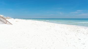 Vlak bij het strand