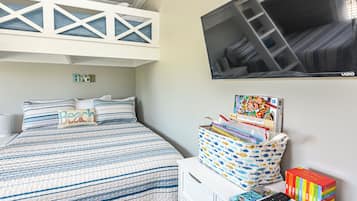 3 bedrooms, desk, iron/ironing board, WiFi