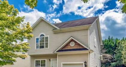 New 3 BR House in Huntersville