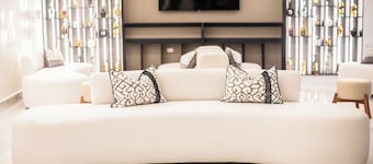 Lovera Hotel