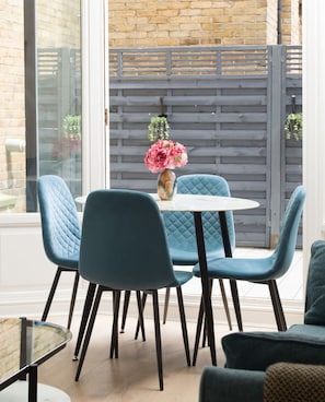 Apartment | 3 bedrooms - West End Drury Lane Modern 3 Bedroom Apt (London)