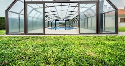 Villa de Lujo con Piscina en las Rias Baixas