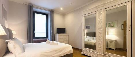 Fer et planche à repasser, Wi-Fi, draps fournis