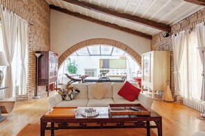 TV, offices - The Loft Boutique Apartment Vatican Museum (Rome)