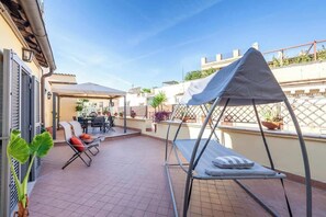 Terrace/patio - Luxury Penthouse with Terrace by Spanish Steps (Rome)