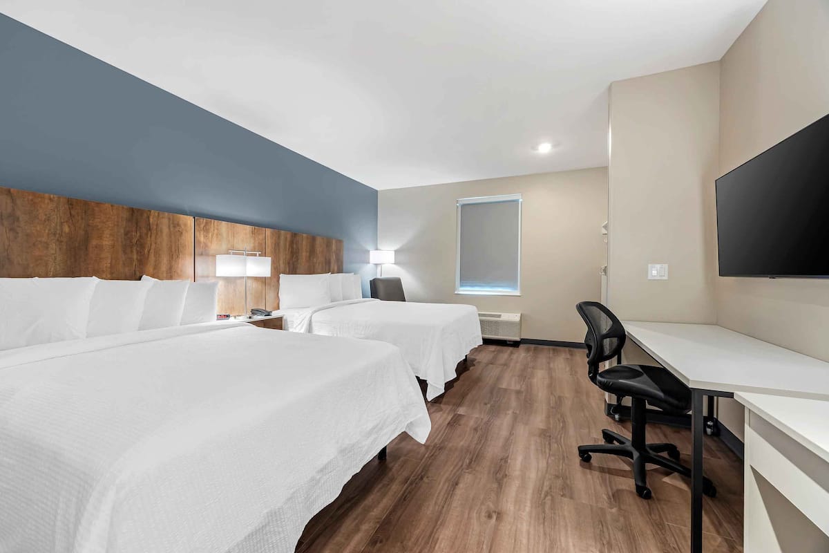 Standard Studio, 2 Queen Beds, Refrigerator & Microwave