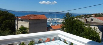 Apartments Tina - Double Room with Terrace and Sea view