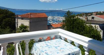 Apartments Tina - Double Room with Terrace and Sea view