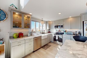 Fridge, microwave, oven, stovetop - Cozy cottage steps to the beach with patio, W/D, & partial AC (North Truro)