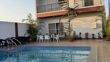 Fachada da propriedade