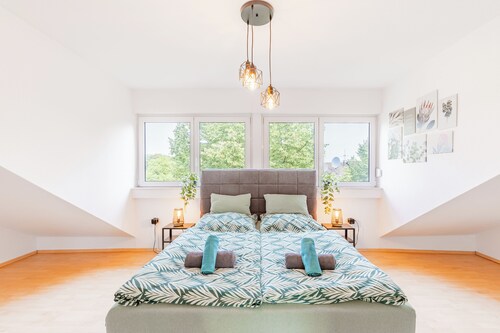 FeWo Gladbeck Große 2 Zimmerwohnung mit Balkon nahe MoviePark & Arena AufSchalke