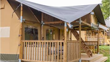 Tenda Keluarga, 3 kamar tidur | Teras/patio