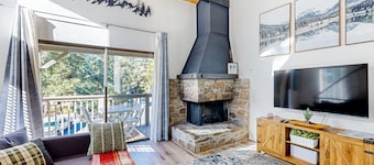 Beautiful condo with modern appliances, two decks, and shared pool