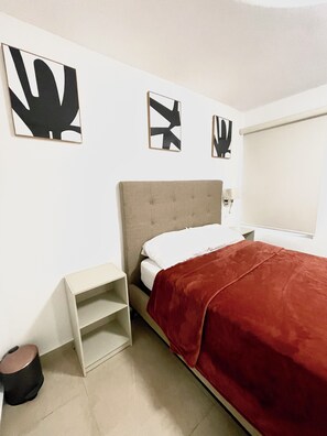 3 bedrooms, iron/ironing board, WiFi