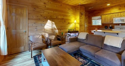 Secluded retreat home near lake with central AC, W/D, & games