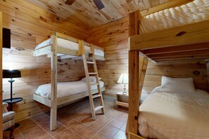 2 bedrooms, Internet, bed sheets