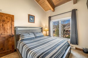 3 bedrooms, free WiFi, bed sheets