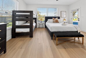 5 bedrooms, iron/ironing board, travel crib, free WiFi - South Austin Backyard Oasis w/ 17 Beds: Pool & Spa, Golf Green, Firepit (Austin)