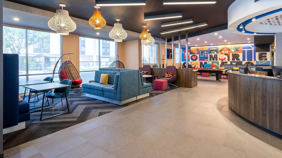 Tru By Hilton Commerce