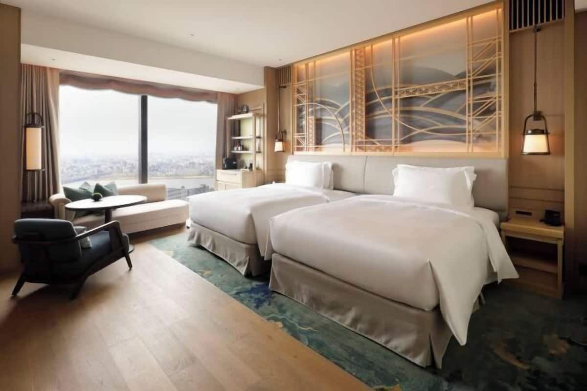 Down duvets, minibar, in-room safe, desk