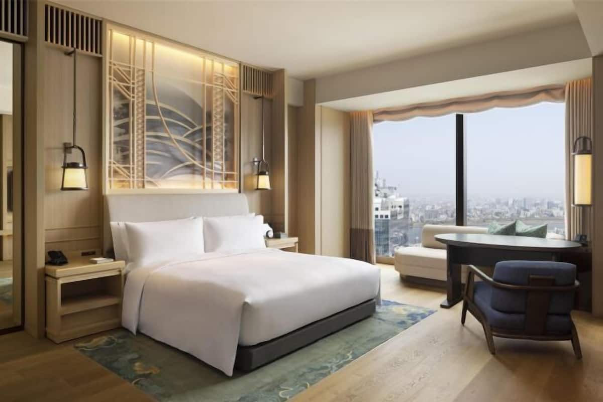 Down duvets, minibar, in-room safe, desk