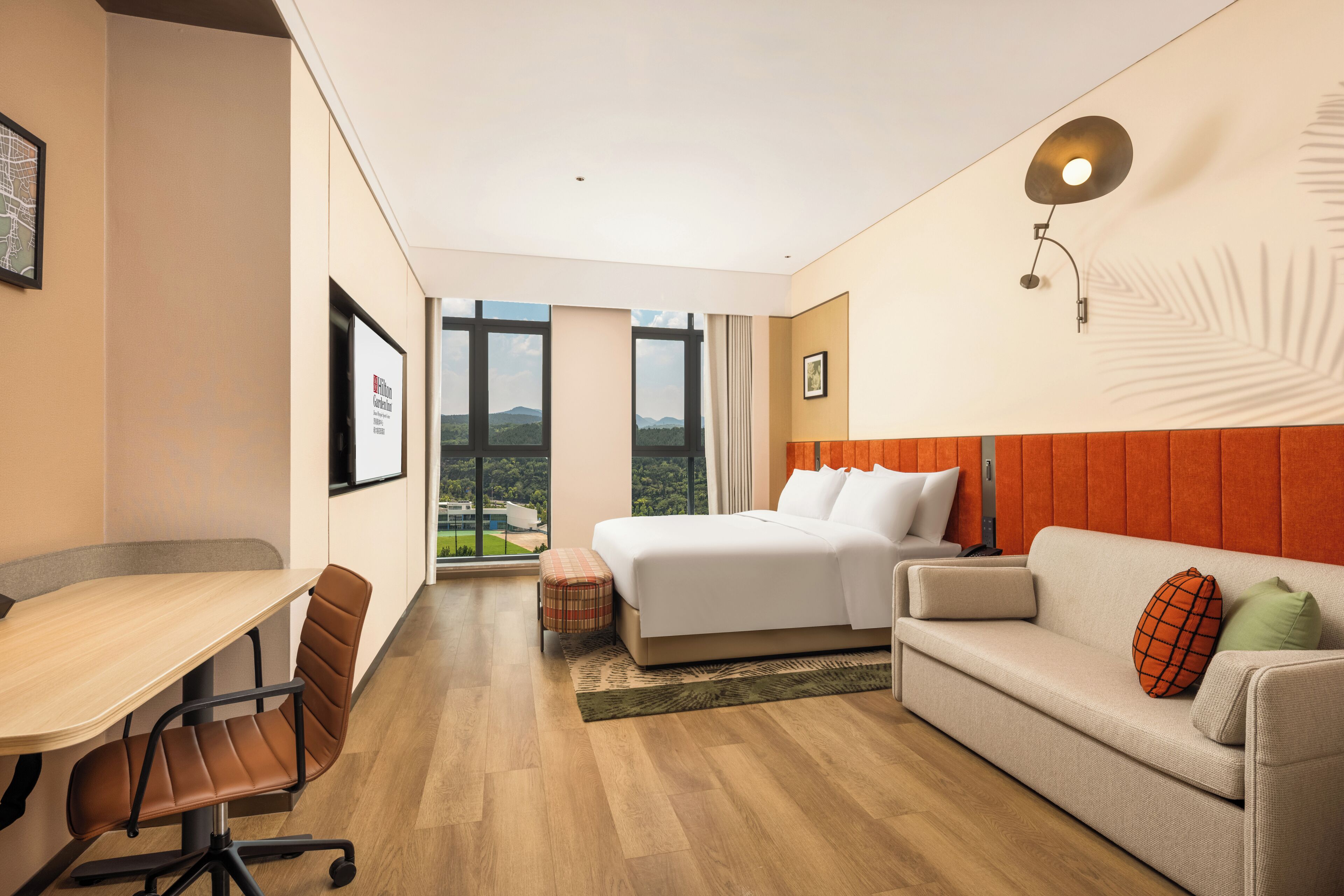 Superior Room, 1 King Bed (High Floor) | Down duvets, pillow-top beds, laptop workspace, blackout curtains