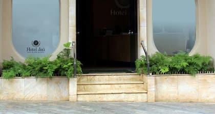 Hotel JaĂș by Easy HotĂ©is