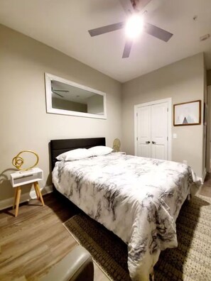 2 bedrooms, desk, iron/ironing board, travel cot