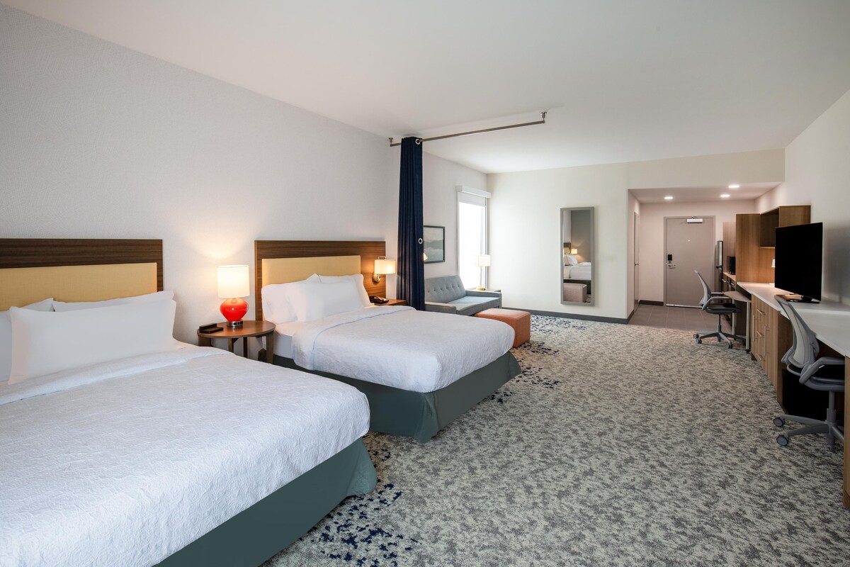 Studio, 2 Queen Beds, Accessible (Mobility & Hearing)