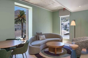 55 吋智能電視連衛星電視頻道