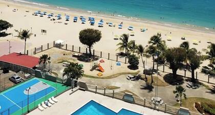 Beachfront studio with WiFi, AC in Coral Beach, IslaVerde