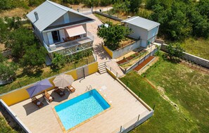 Exterior - Awesome home in Murvica Gornja (Murvica Gornja)