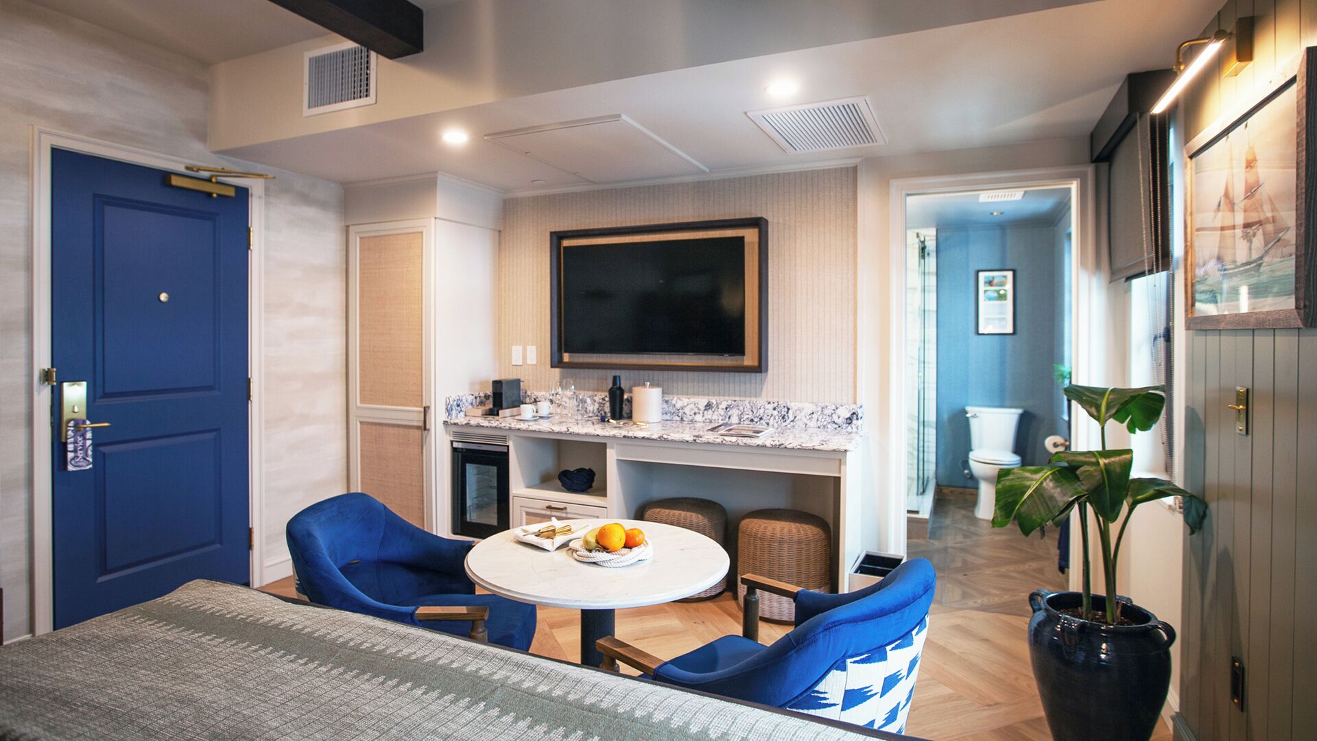 高級寢具、特厚豪華床墊、迷你吧、房內夾萬