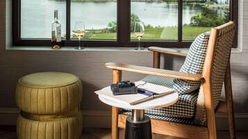 Suite (Moonracer) | Water view