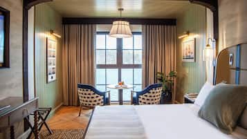 Literie de qualité supérieure, surmatelas, minibar