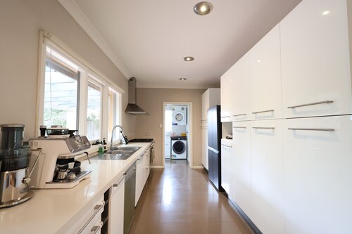 Beaumaris Lovely House - Bayside Holiday Rental, Beaumaris Lovely House - Bayside Holiday Rental