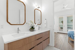 Deluxe Townhome, Partial Ocean View | Bathroom
