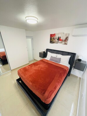 3 makuuhuonetta, silitysrauta/-lauta, Wi-Fi