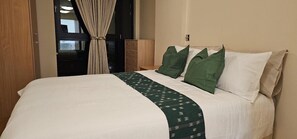 Apartment | 2 bilik tidur, seterika/papan seterika, Wi-fi percuma, cadar katil 