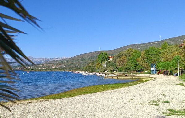 Fishing - Amazing apartment in Gornji Karin (Gornji Karin)