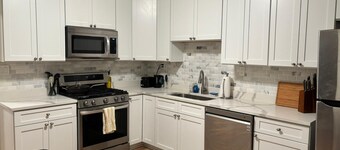 Steel City Stay- 4B/2B Getaway