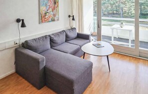TV - Lovely apartment in Nexø with WiFi (Nexø)
