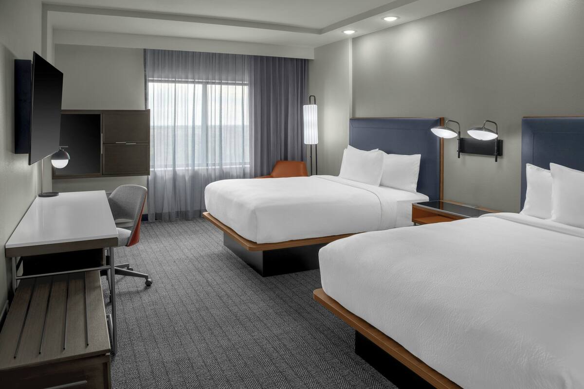 Down comforters, in-room safe, desk, laptop workspace
