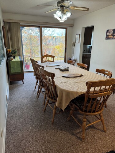 Cozy Home On The Rainy River, Ontario 