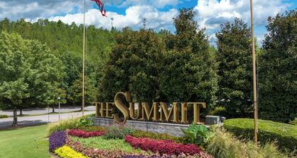 Single Floor Condo with Large Private Driveway