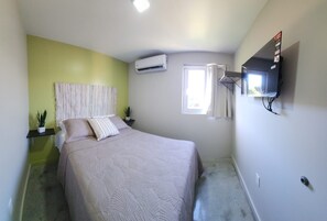 1 chambre, literie fournie