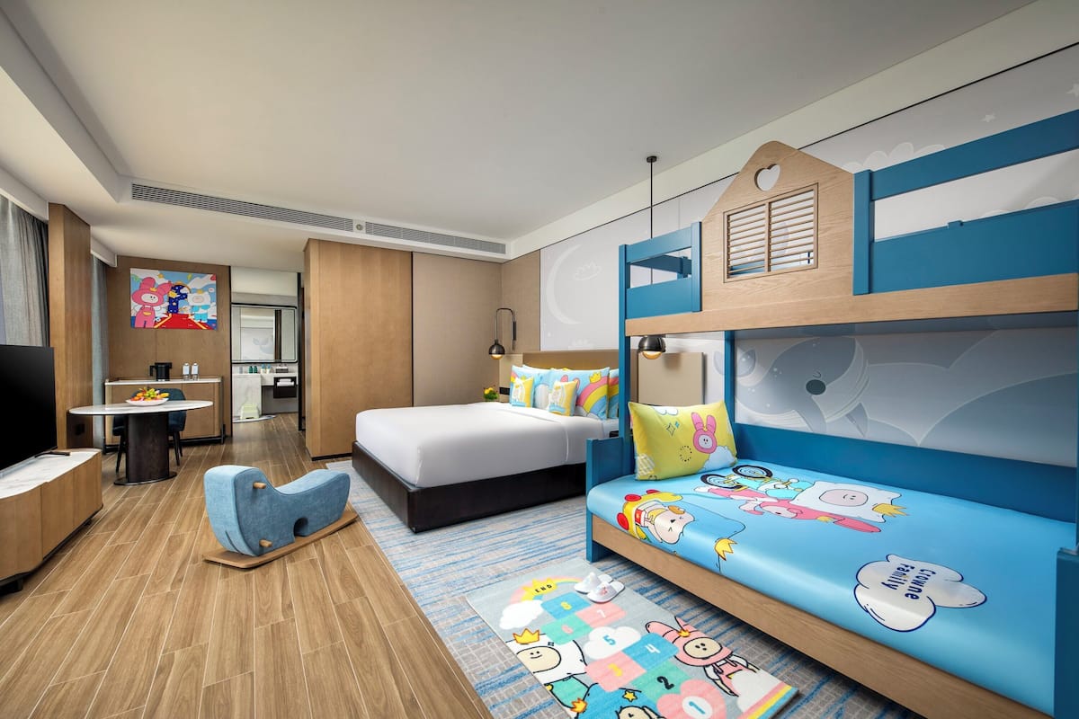 Familjerum (Crowne, Themed Kids Room) | Sängtillbehör av högsta kvalitet och minibar