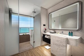 Svit - 1 sovrum - vid havet (High Floor) | Sängtillbehör av högsta kvalitet och minibar