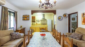 Interior - Casa Rosario Lucena by Ruralidays (Córdoba)