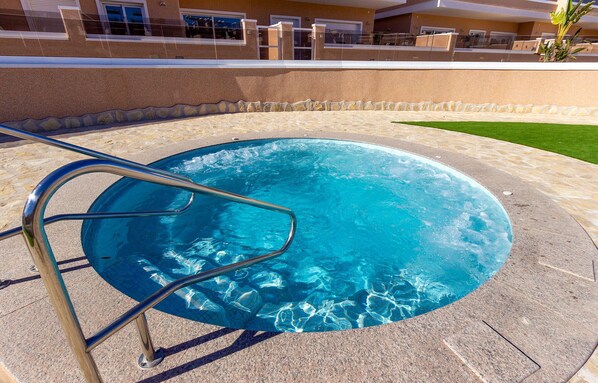 Piscine intérieure